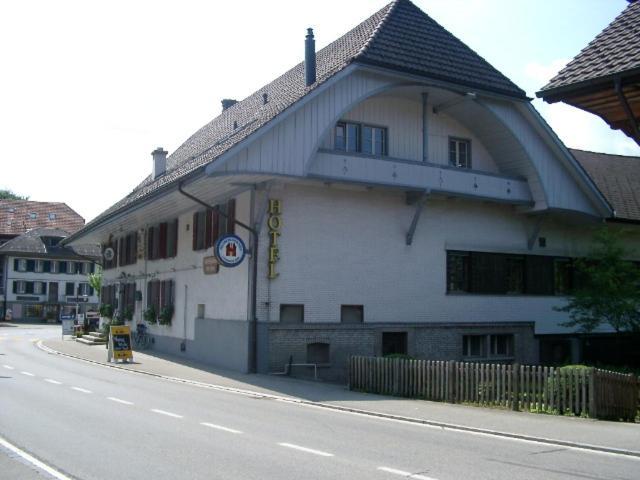 Landgasthof-Hotel Adler Langnau Bagian luar foto
